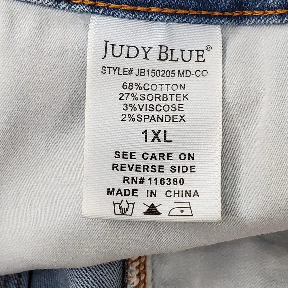 Judy Blue Women Shorts 1XL Light Blue Denim Cuffed JB150205 6